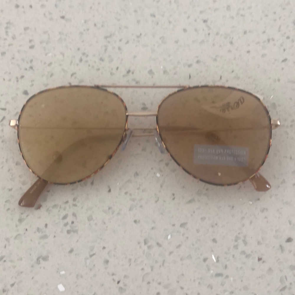 Aerie Aviator Sunglasses